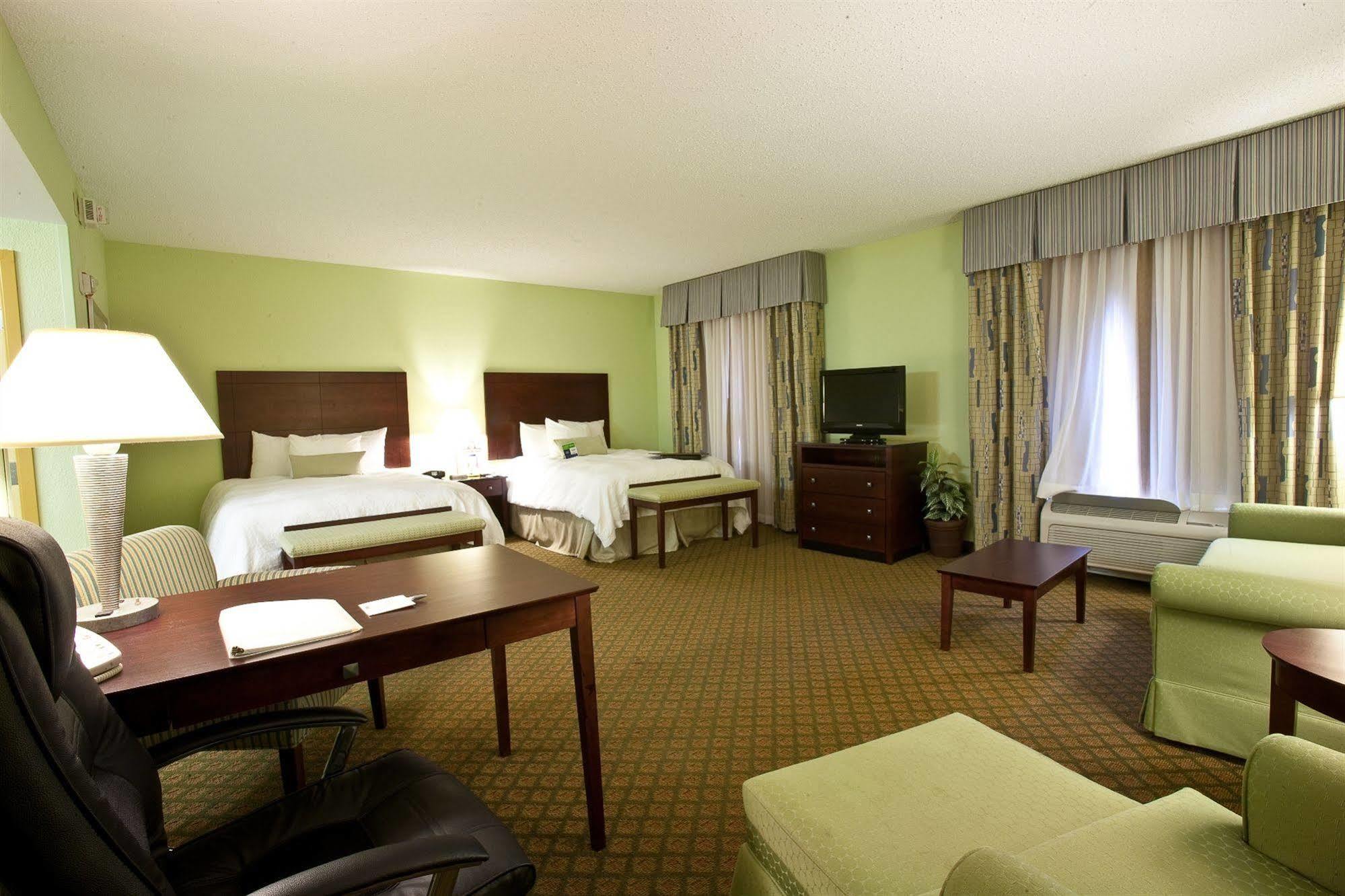 Hampton Inn & Suites Orlando-South Lake Buena Vista Kissimmee Eksteriør billede