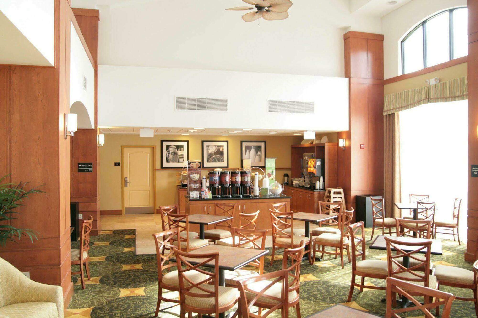 Hampton Inn & Suites Orlando-South Lake Buena Vista Kissimmee Eksteriør billede